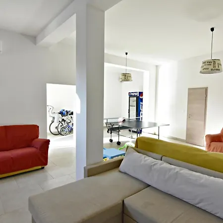 Bright Flat With Shared Pool In Tar Apartment Tar-Vabriga